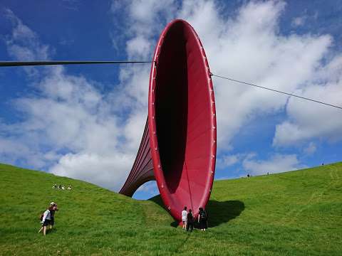 Te Tuhirangi Contour sculpture by Richard Serra